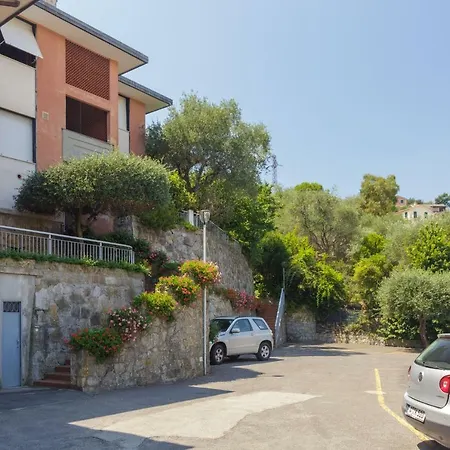 Daire Casa Anna Sea View, Pool, Parking & Wifi Rapallo