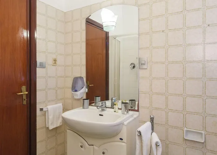 Casa Anna Sea View, Pool, Parking & Wifi *