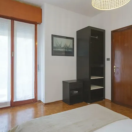 Appartement Casa Anna Sea View, Pool, Parking & Wifi