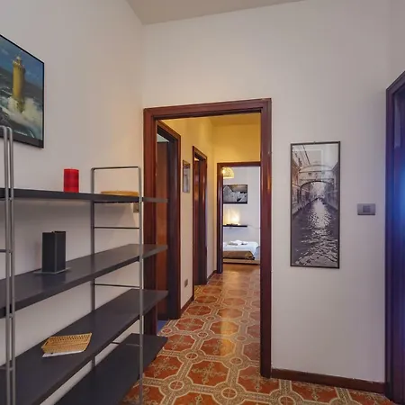 Apartament Casa Anna Sea View, Pool, Parking & Wifi *